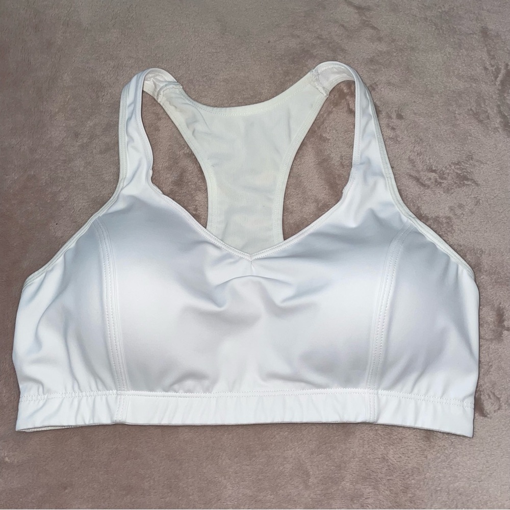 Moving comfort sport bra size M